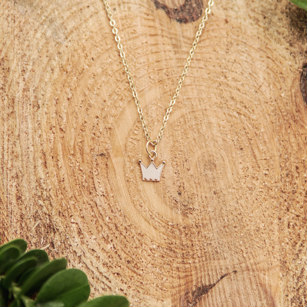 Pearl White Crown Necklace
